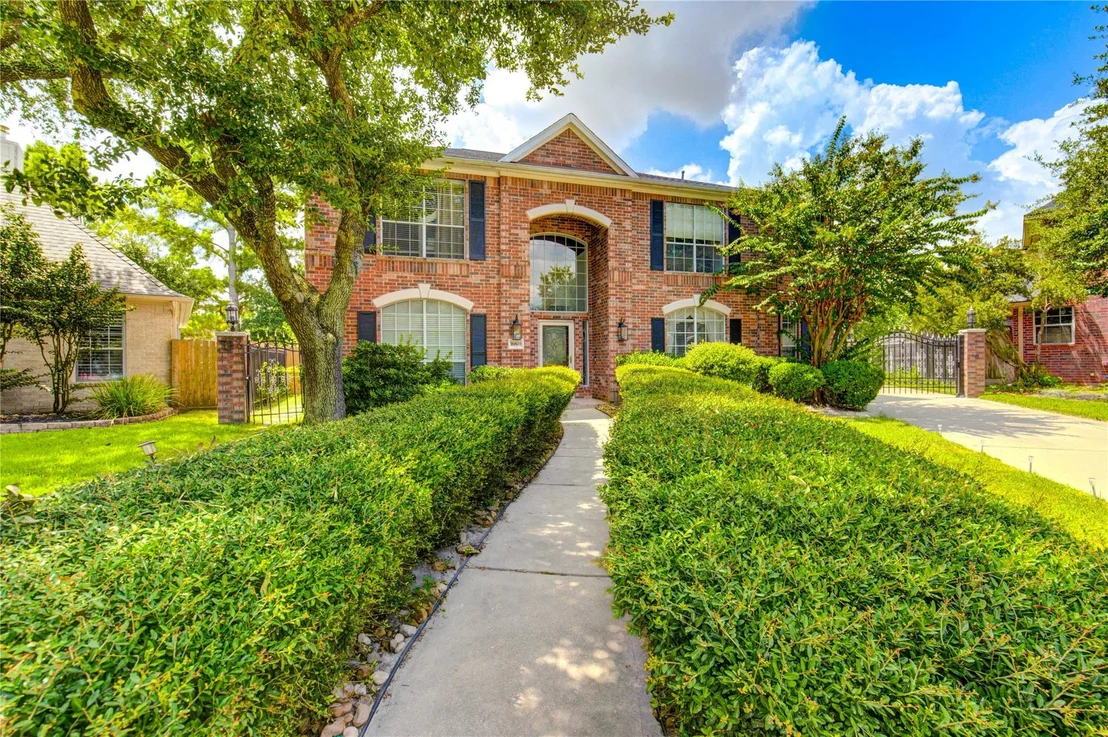 Photo of 16803 Sandestine Drive
