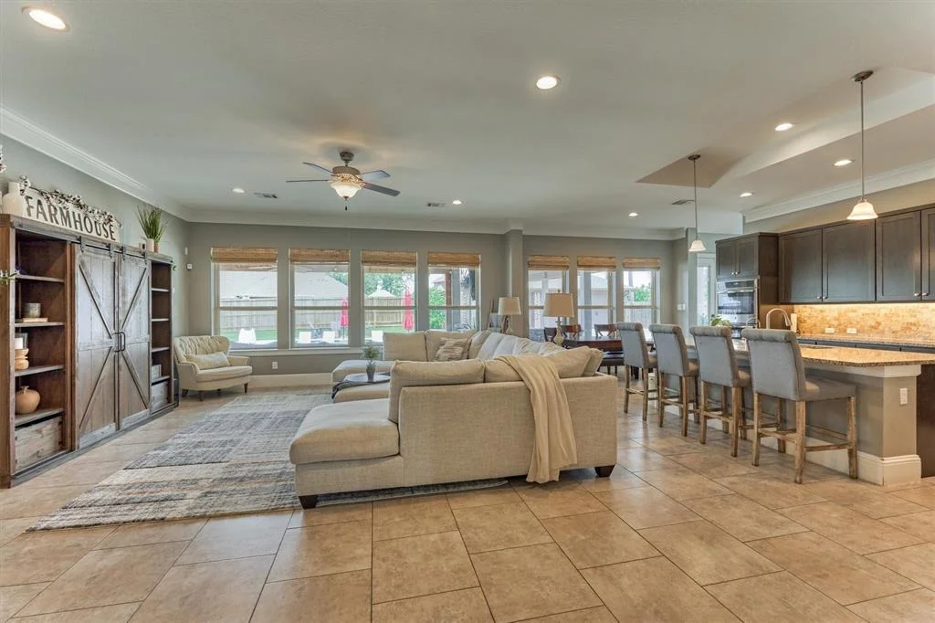 Photo of 40694 Damuth Drive