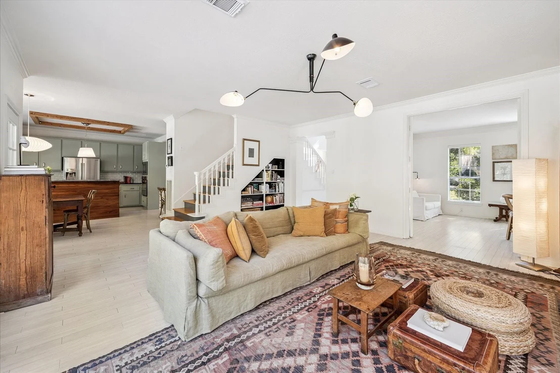 Photo of 58 E Coldbrook Circle