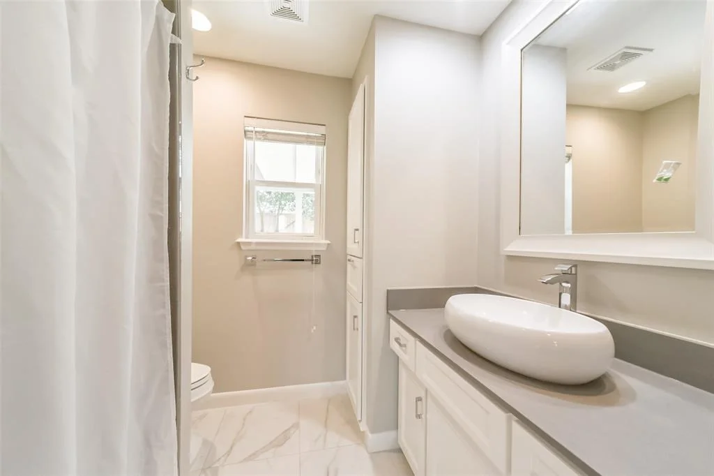 Photo of 2414 Briarbrook Drive