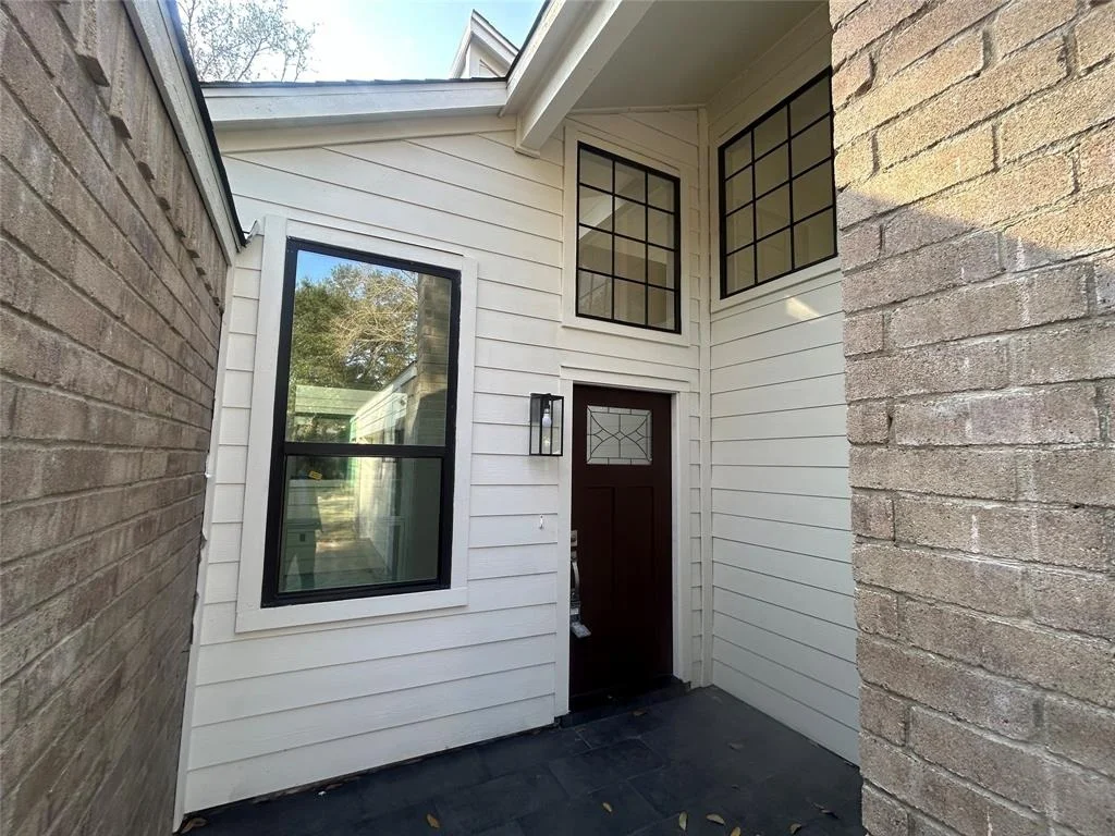 Photo of 6119 Fuller Street