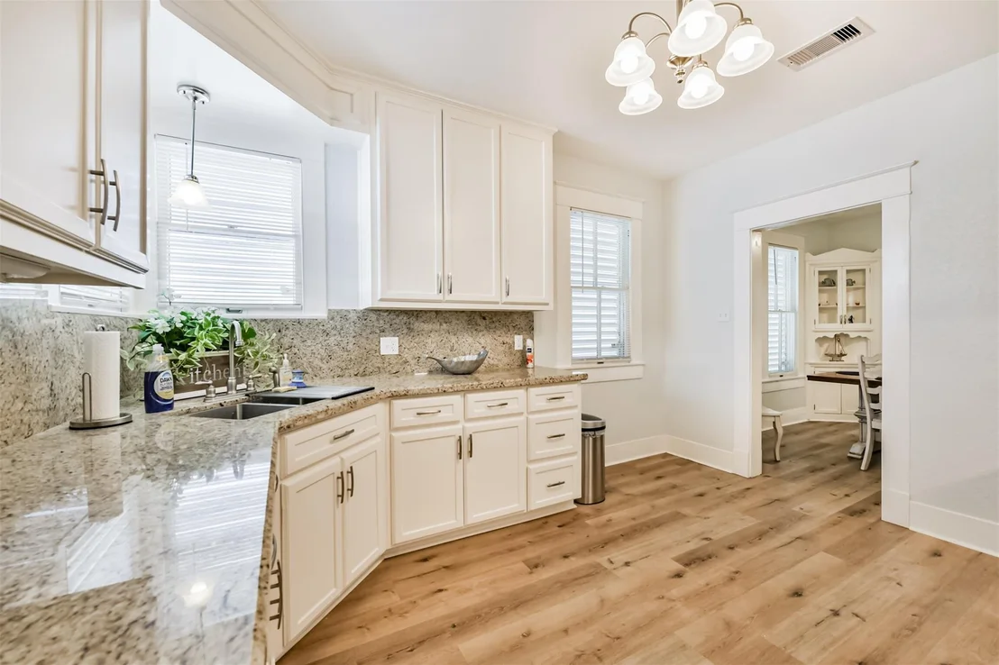 Photo of 2115 Jack Johnson Boulevard