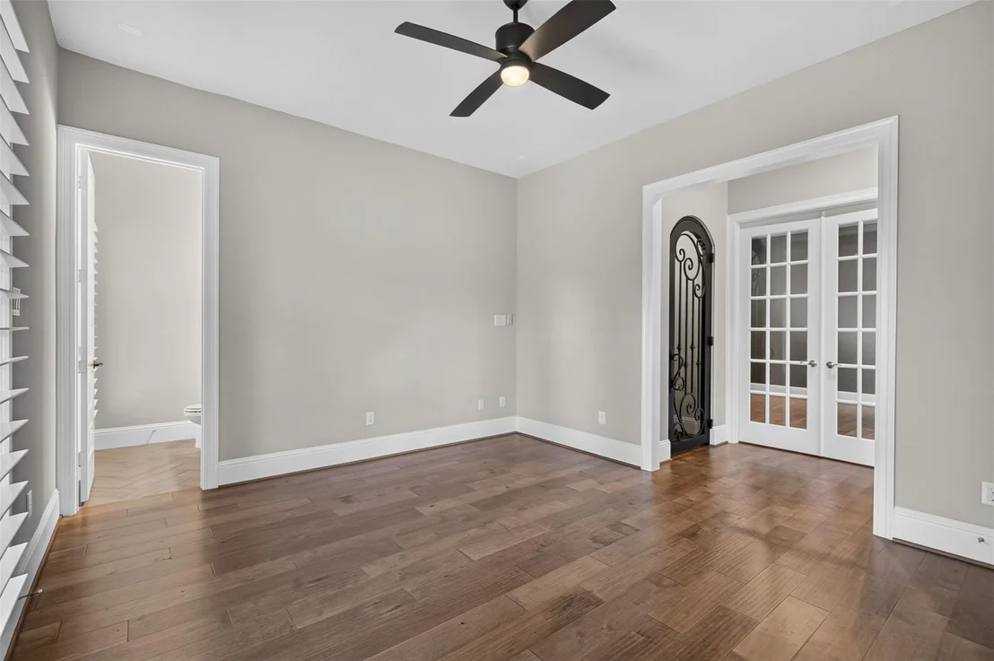 Photo of 31424 Creekside Oaks Lane