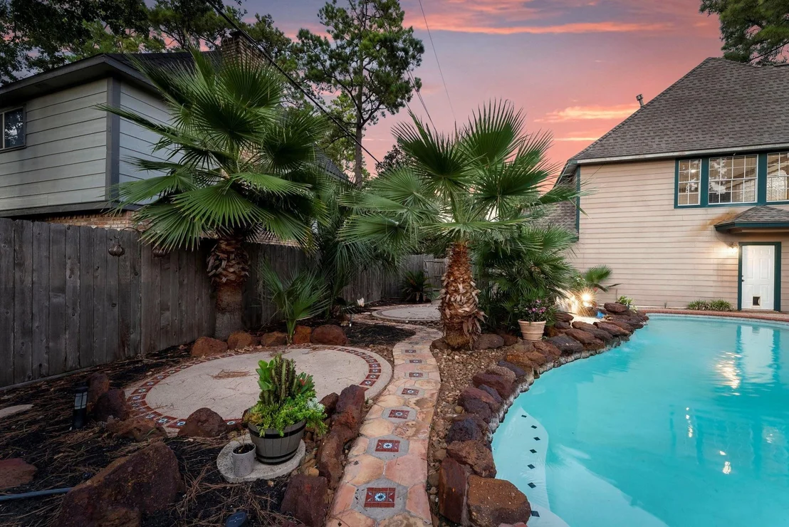 Photo of 5718 Glenmere Lane