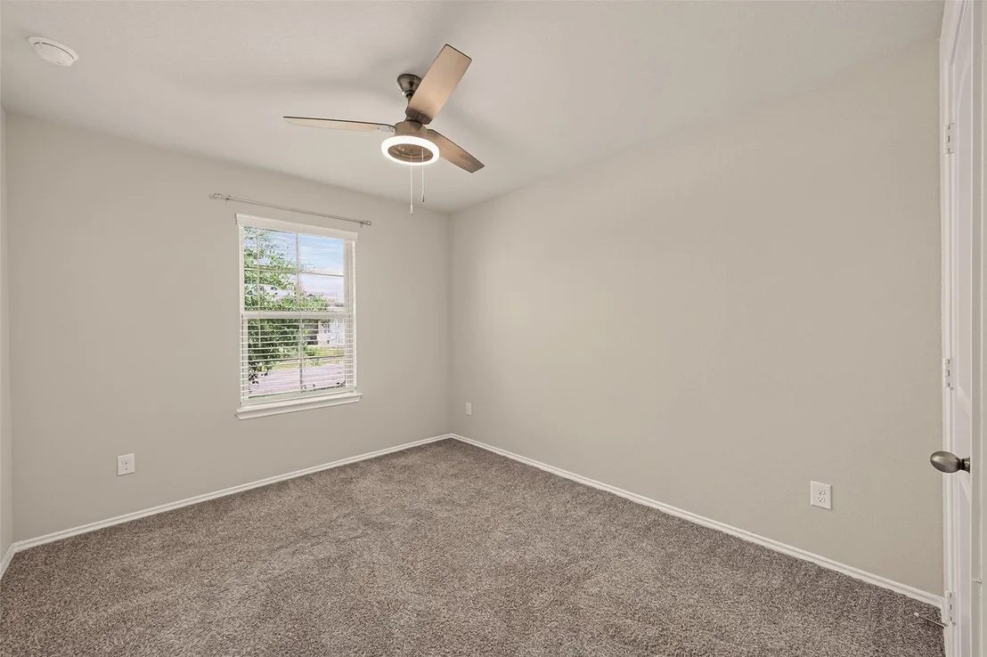 Photo of 21606 Victoria Harbor Drive