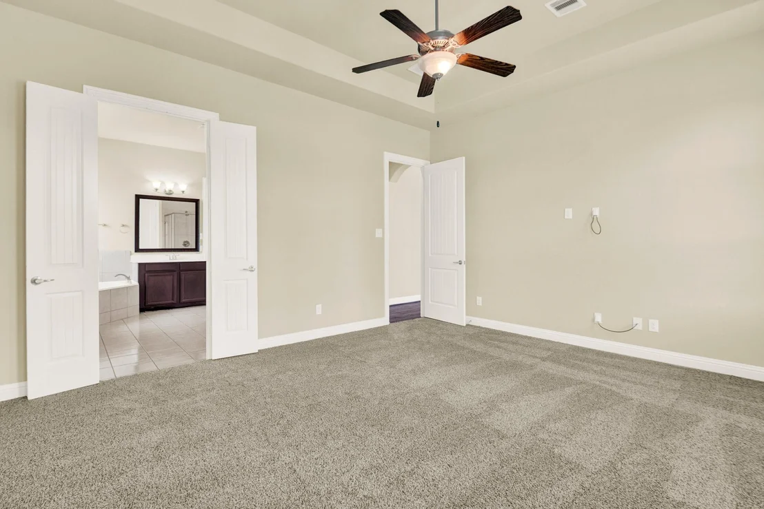 Photo of 9039 Charncross Lane