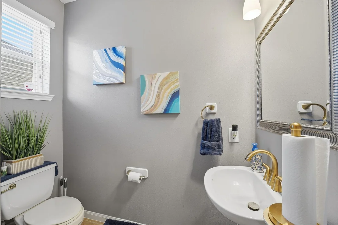 Photo of 15402 Hazen Point Drive