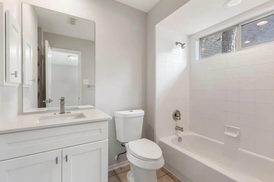 Photo of 62 N Altwood Circle