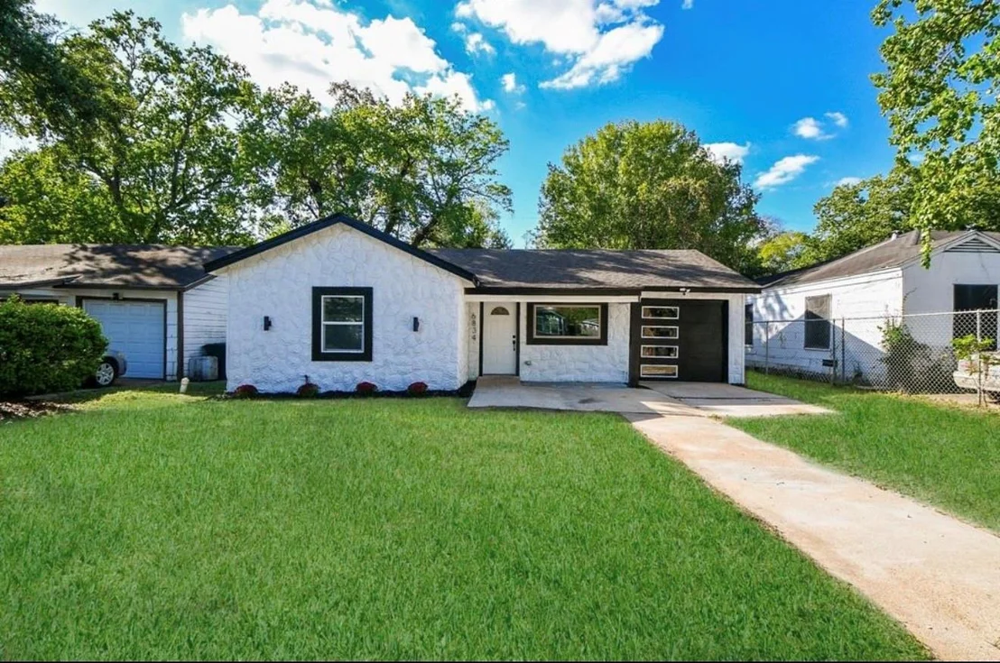 Photo of 6834 Saint Augustine Street
