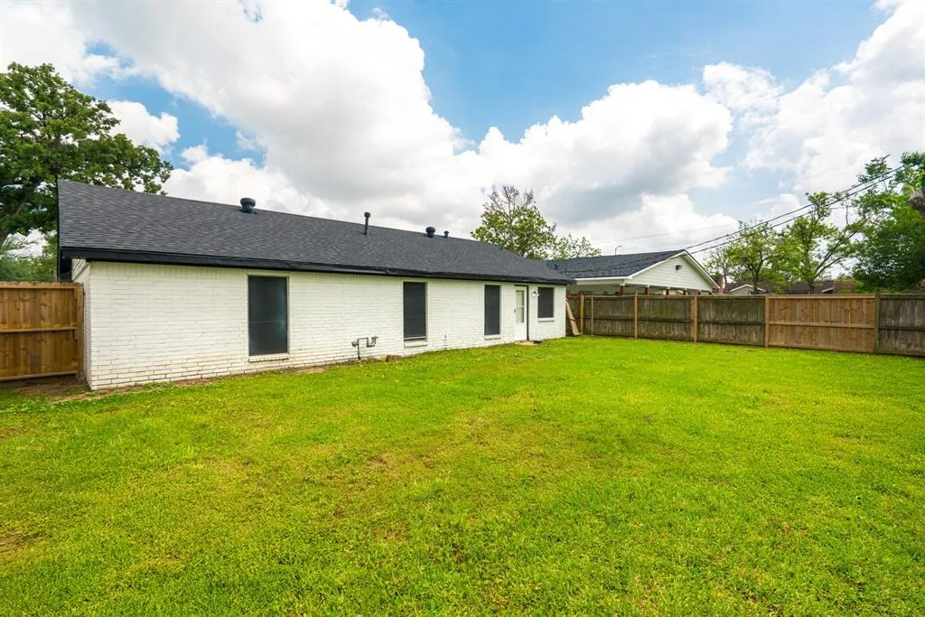 Photo of 522 Soft Shadows Lane
