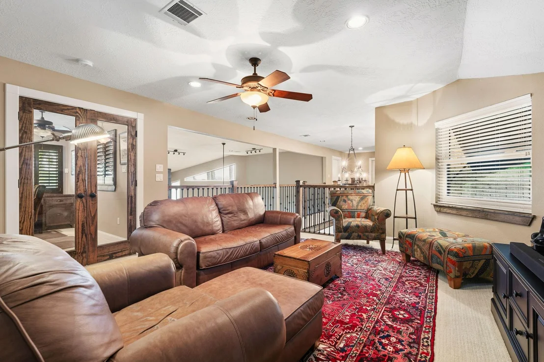 Photo of 130 Lakeside Drive