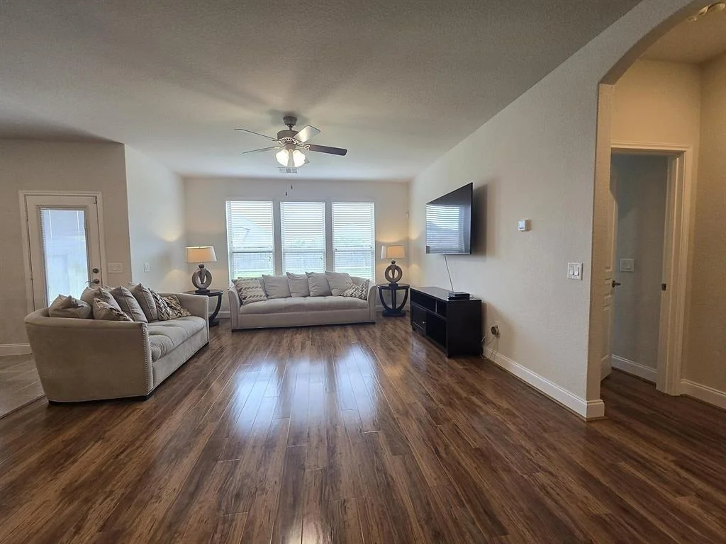 Photo of 5115 Baroness Lane