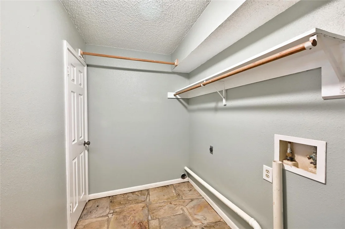Photo of 15823 Stagecoach Road