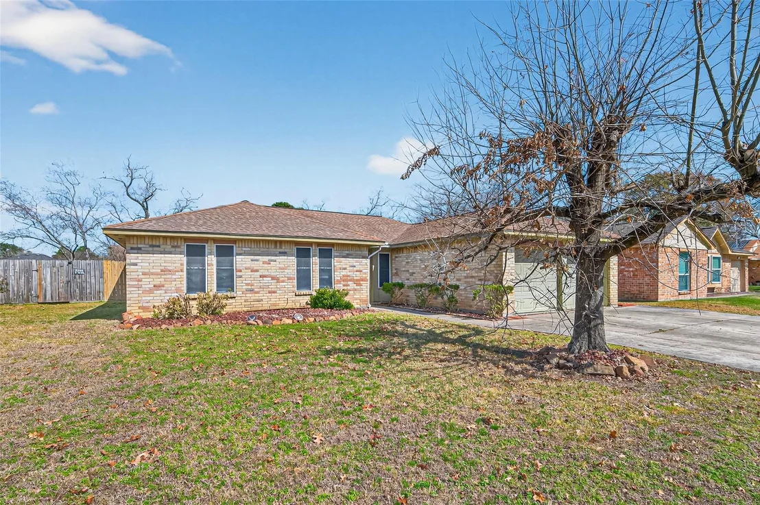 Photo of 4726 Whispering Rock Lane