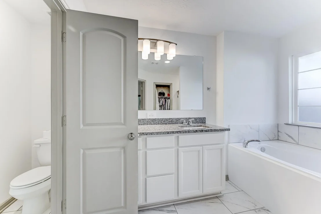 Photo of 204 Shoreview Drive