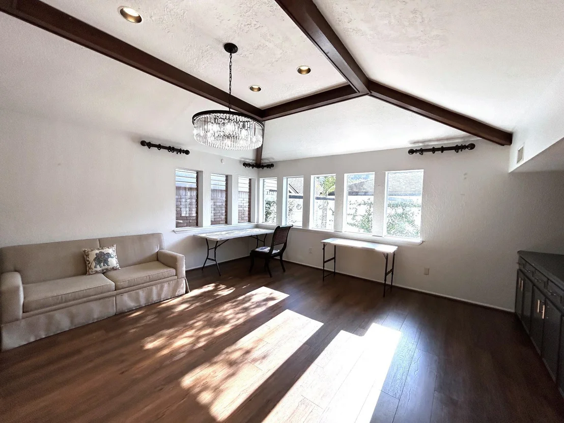 Photo of 707 Trademark Place