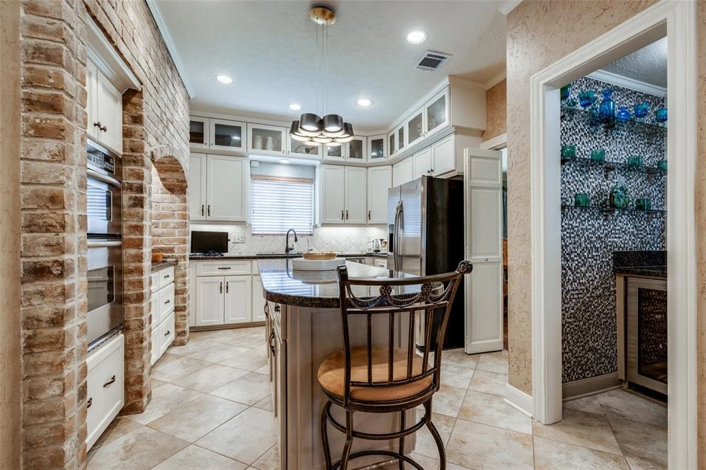 Photo of 510 Commodore Way