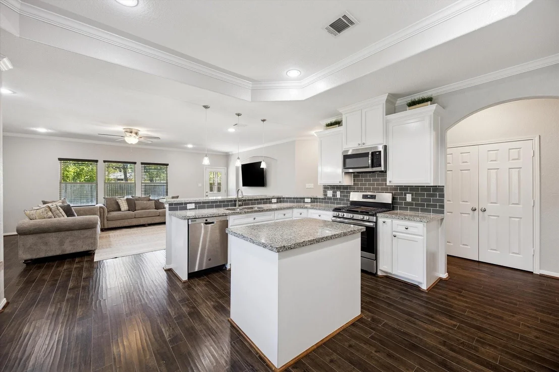 Photo of 10023 Bamboo Road
