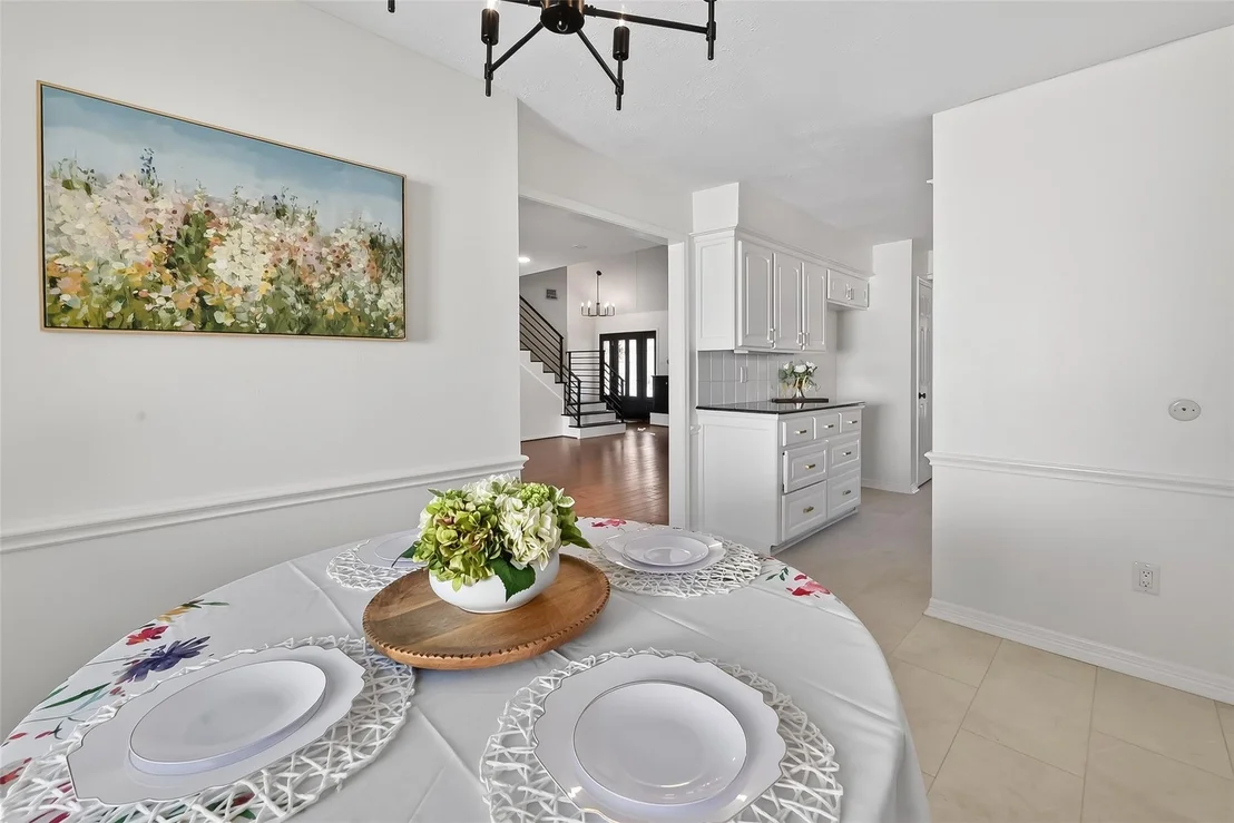 Photo of 13202 Lakecrest Drive