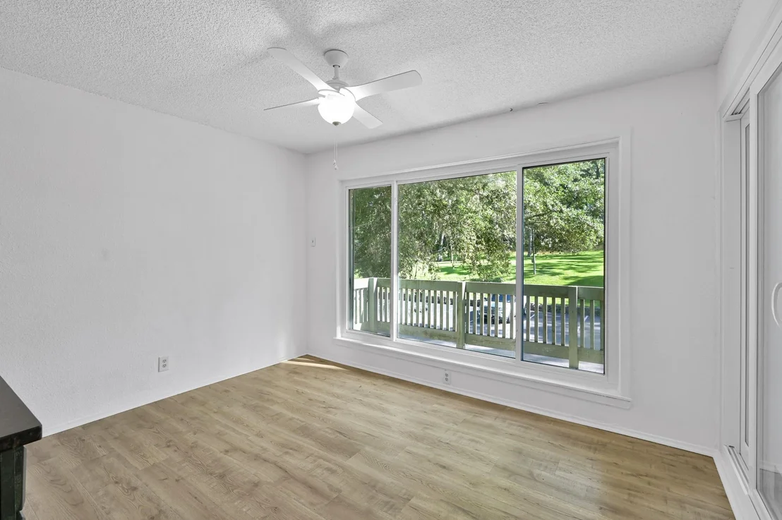 Photo of 162 Villa Way