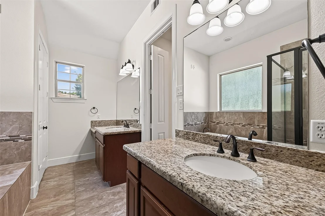 Photo of 22040 Robins Road