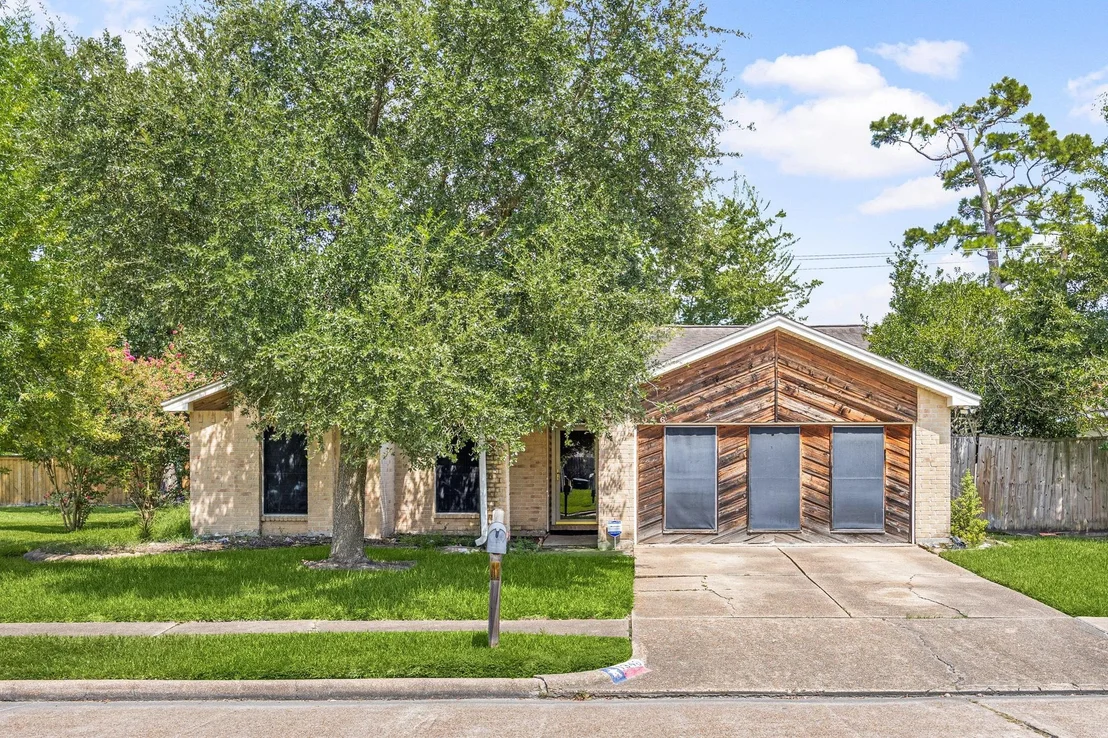 Photo of 1346 Castle Glen Drive