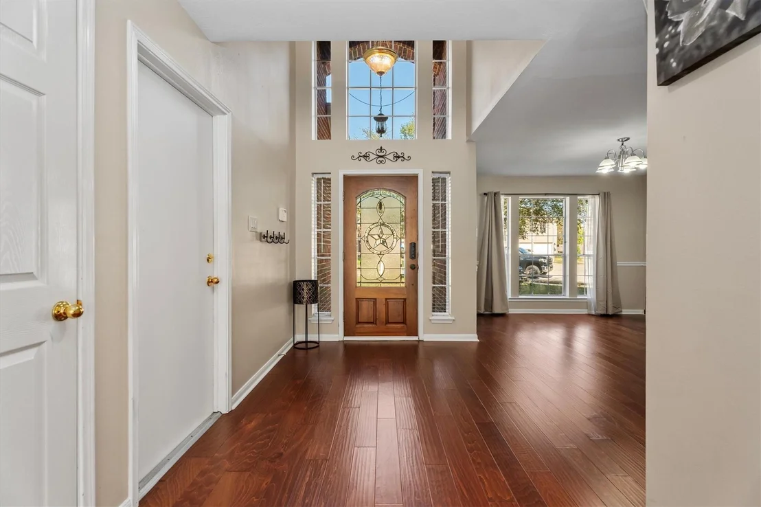 Photo of 3315 La Seine Lane