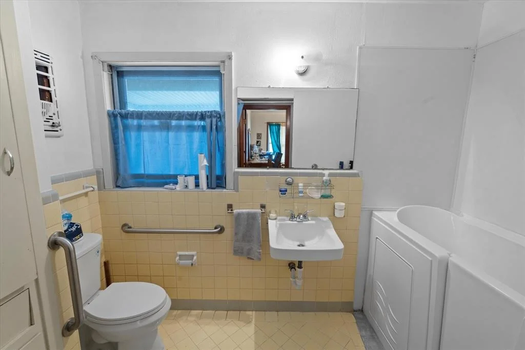 Photo of 2114 Lazybrook Drive
