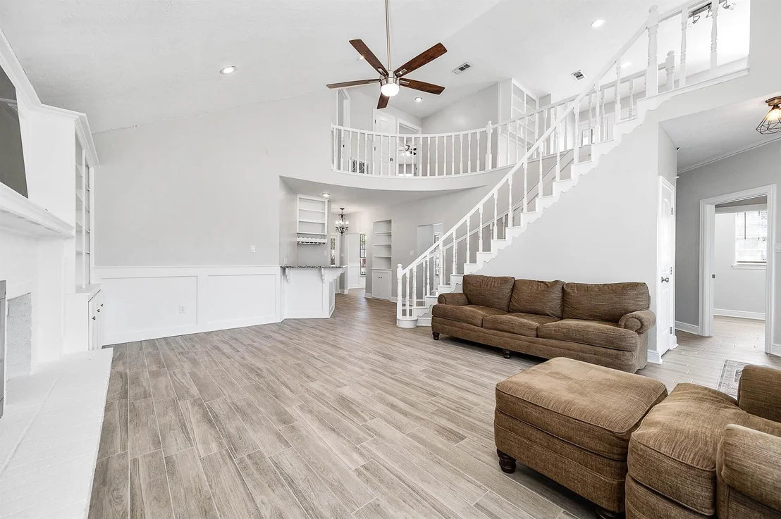 Photo of 18503 Pheasant Field Drive