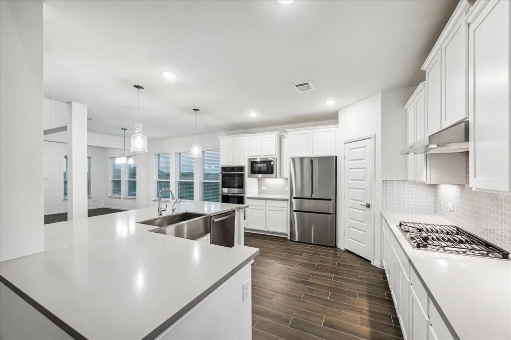 Photo of 4033 Edgewater Terrace Lane