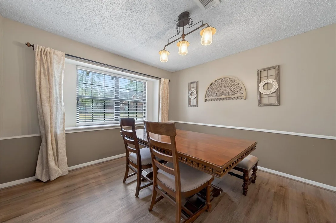 Photo of 5934 Theall Road