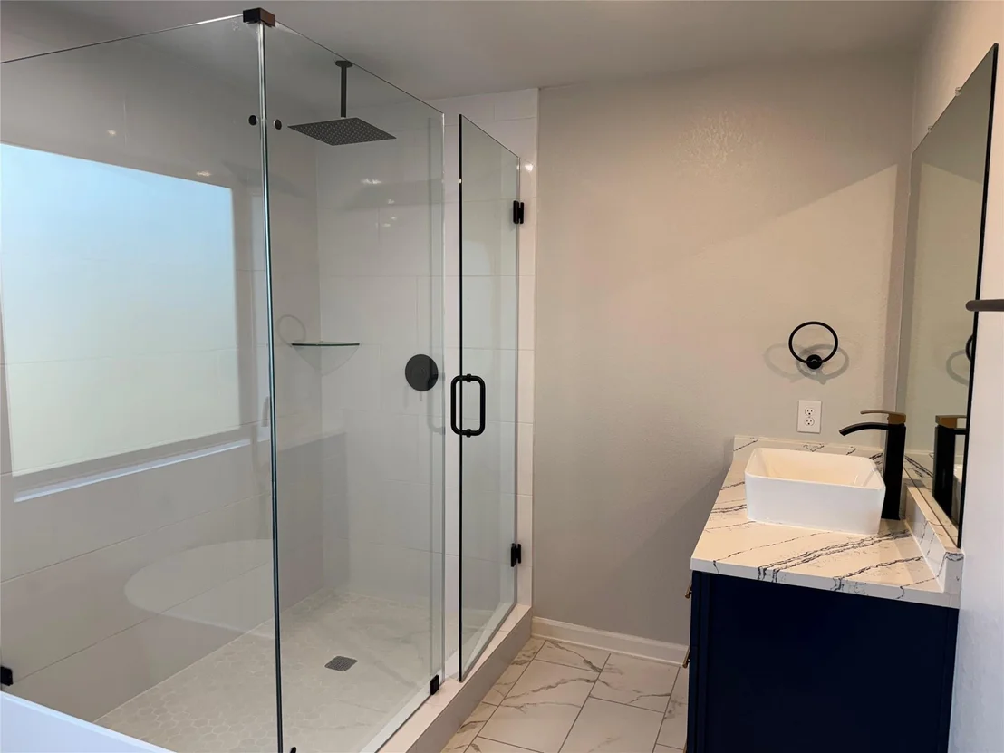 Photo of 6723 Windhaven Road