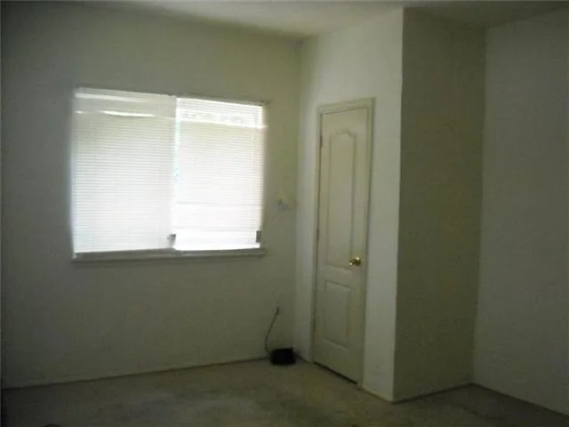 Photo of 4105 Hirsch Road
