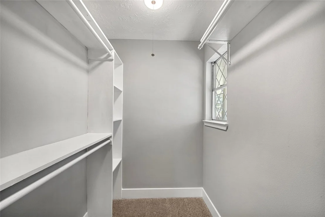 Photo of 15102 Long Oak Drive