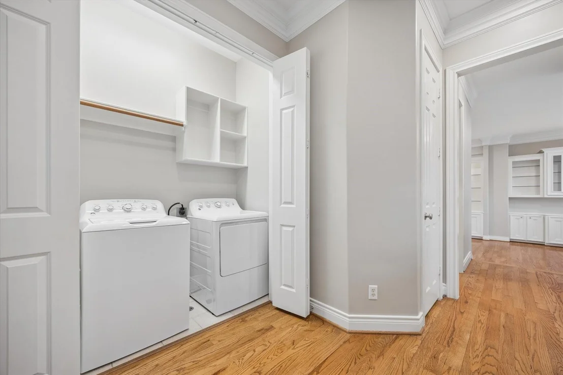 Photo of 2931 Brompton Square Drive
