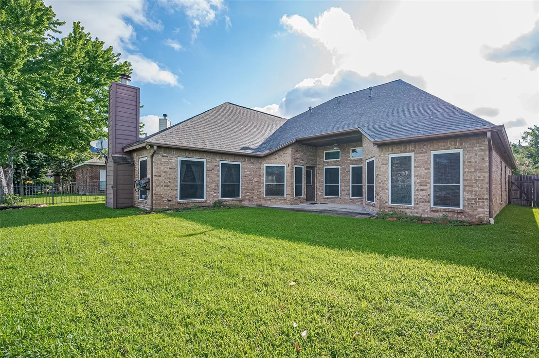 Photo of 15427 Oxenford Drive