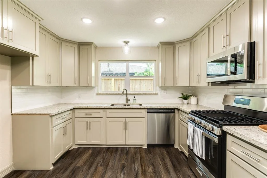 Photo of 210 Avenue G