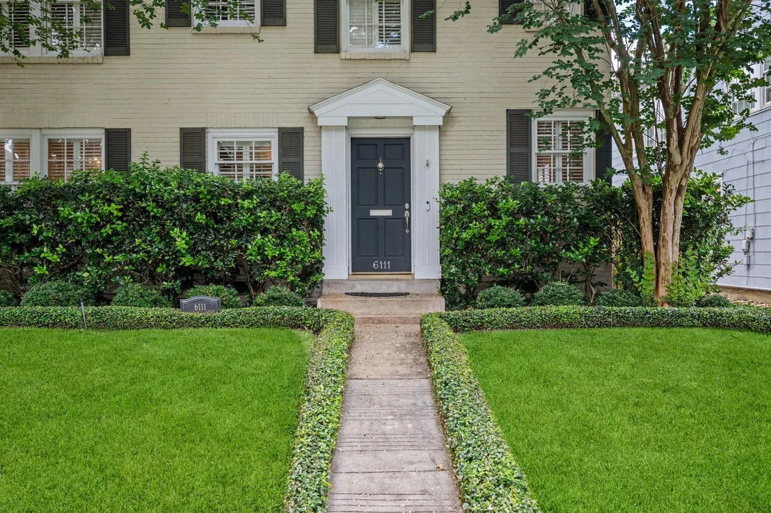 Photo of 6111 Wakeforest Avenue