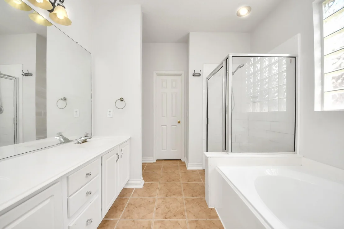 Photo of 19639 Azalea Brook Way