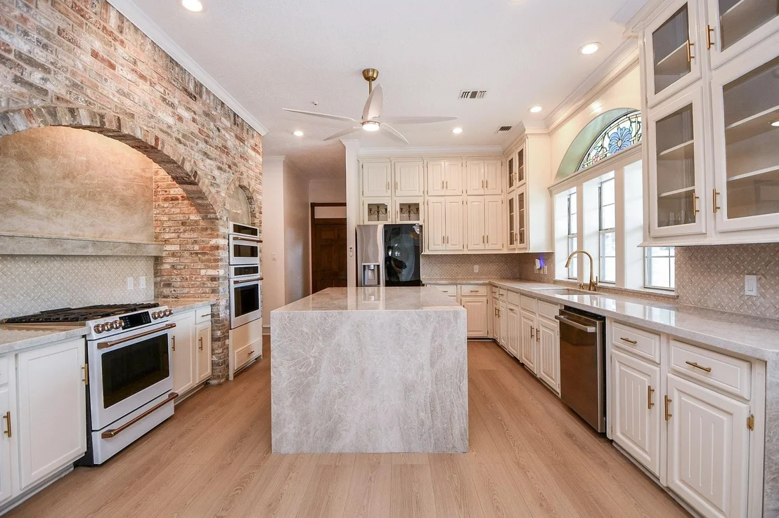Photo of 2922 Cedar Woods Place