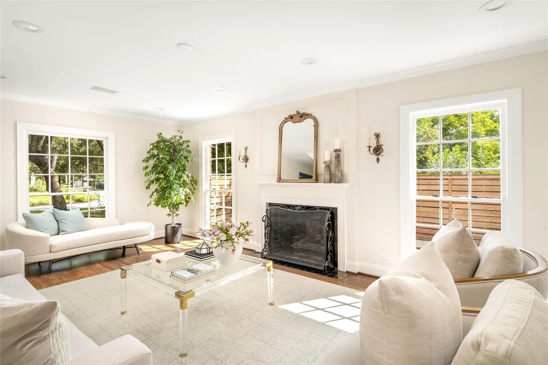 Photo of 3105 Locke Lane
