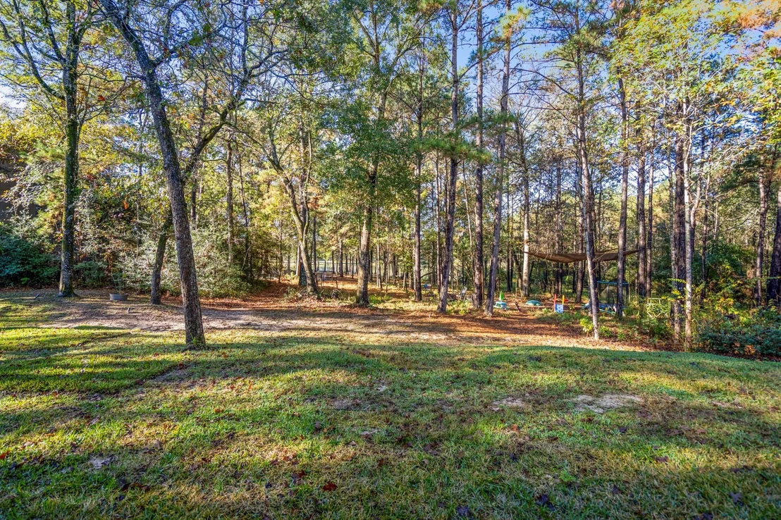 Photo of 120 Ebner Lake Front Drive