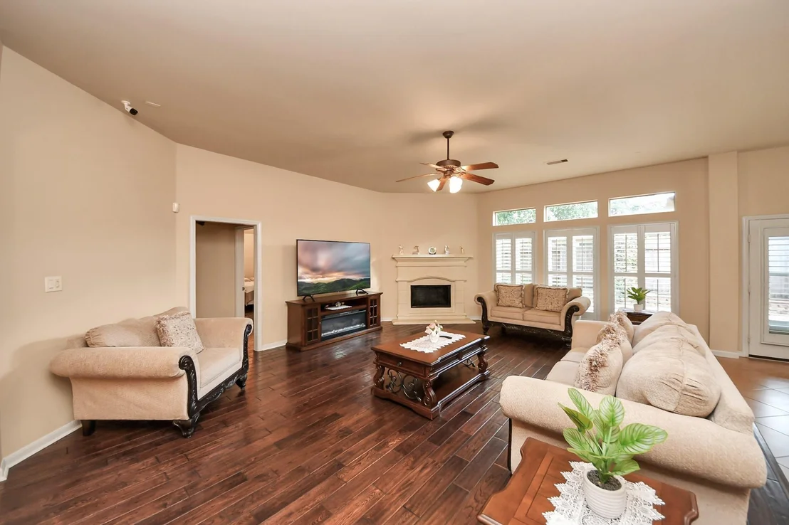 Photo of 28010 Hollyfare Drive