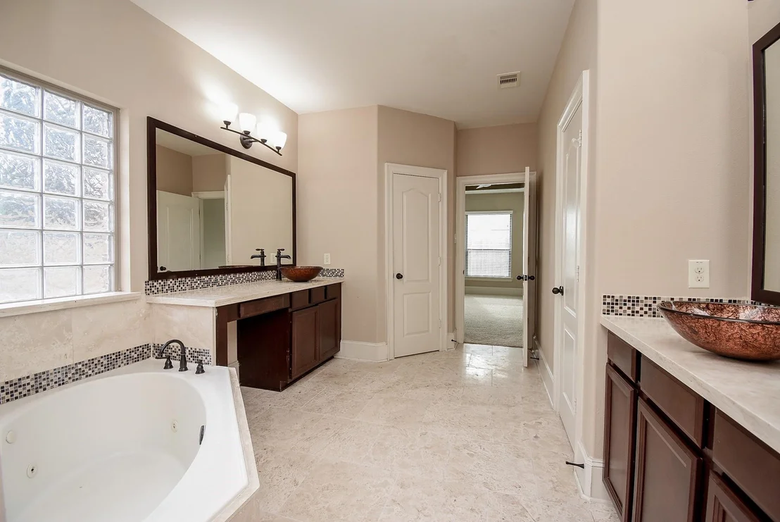 Photo of 6034 Gracys Landing Lane