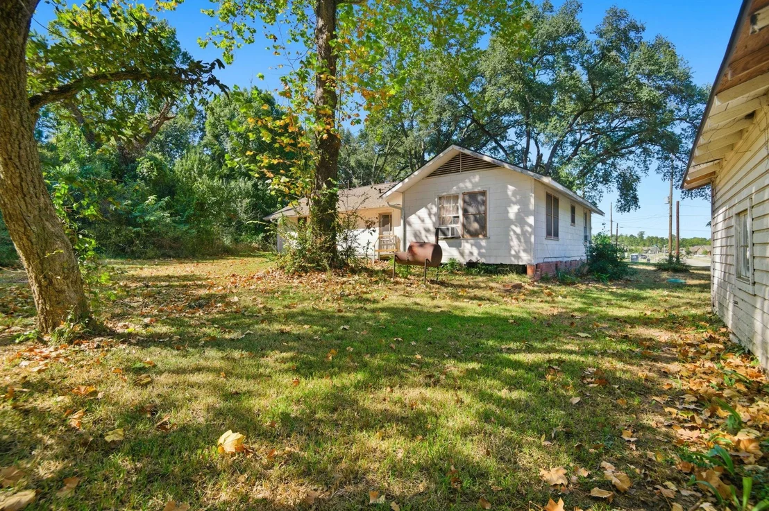 Photo of 1200 Foster Drive
