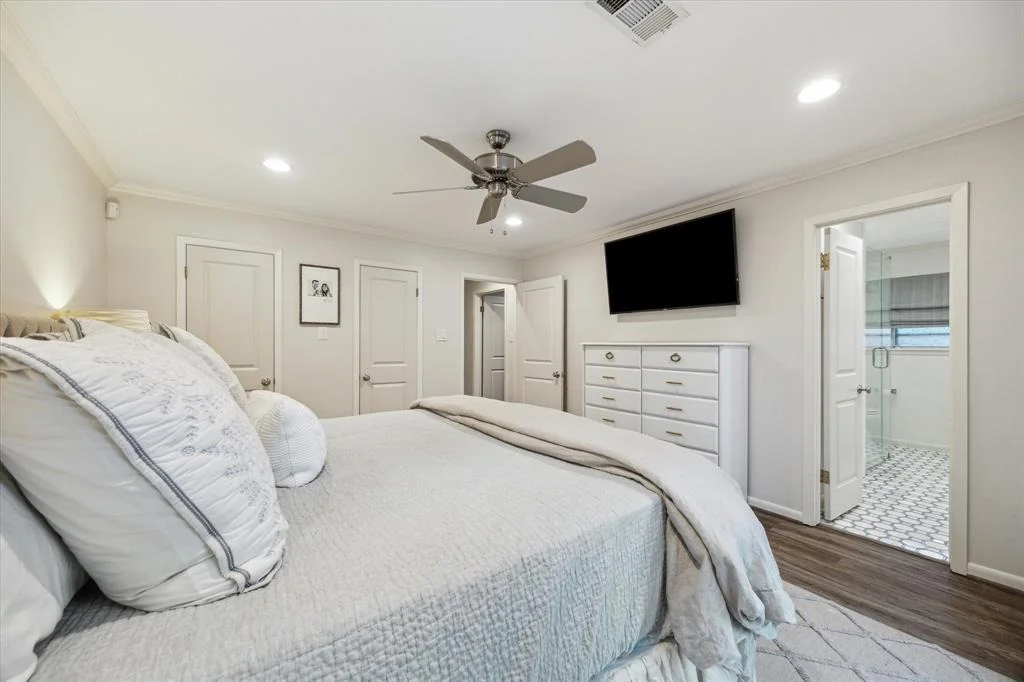 Photo of 10051 Olympia Drive