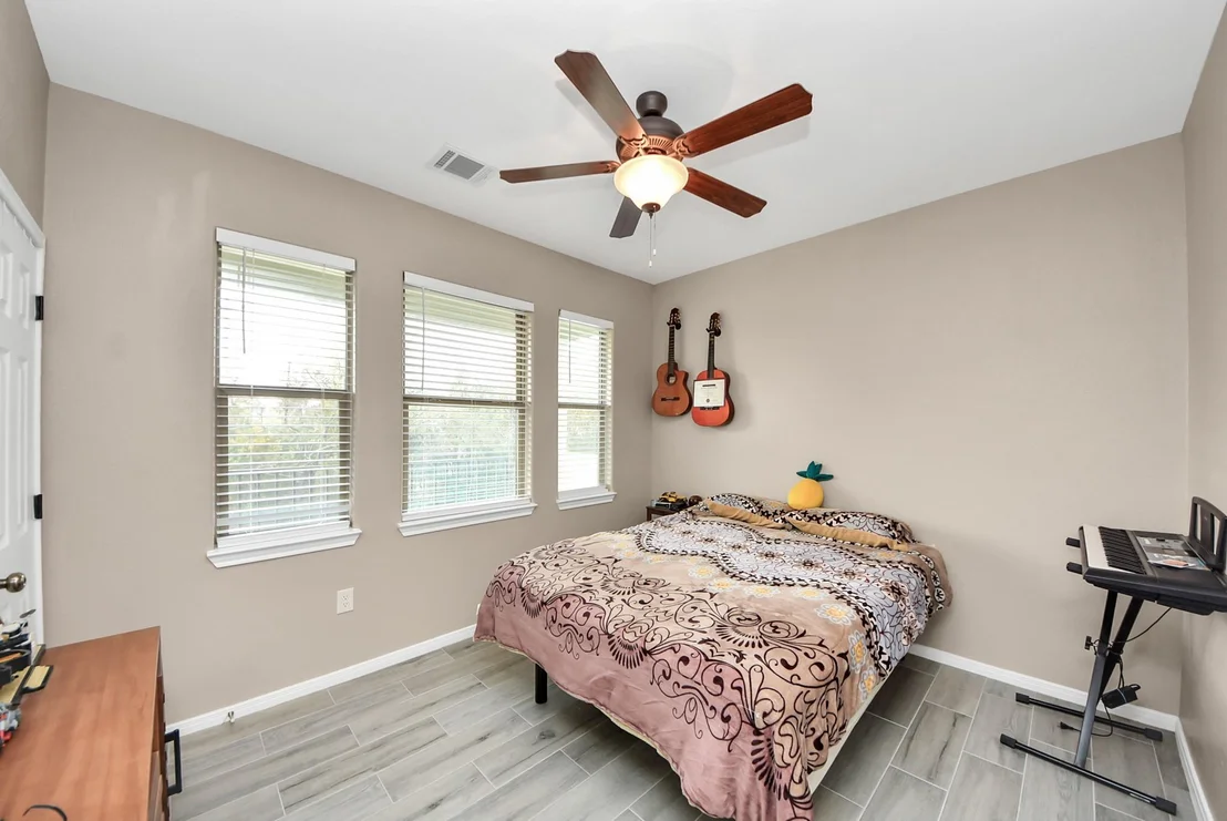 Photo of 6543 Crestford Lane