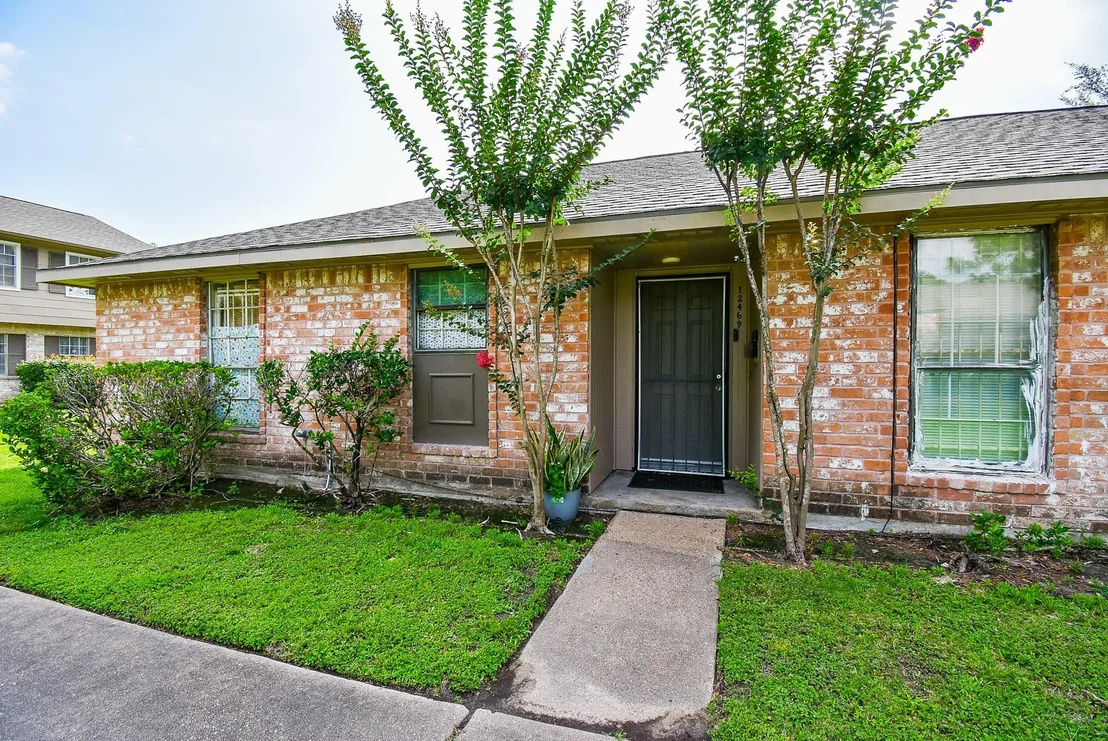 Photo of Unit 2469 at 12469 Sharpview Drive