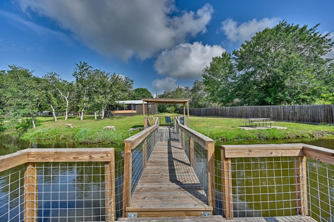 Photo of 515 Lakeview Lane