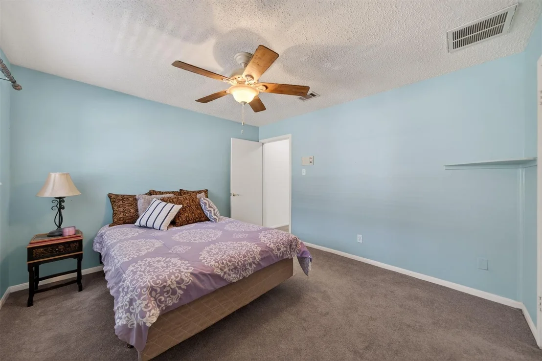 Photo of 5934 Theall Road